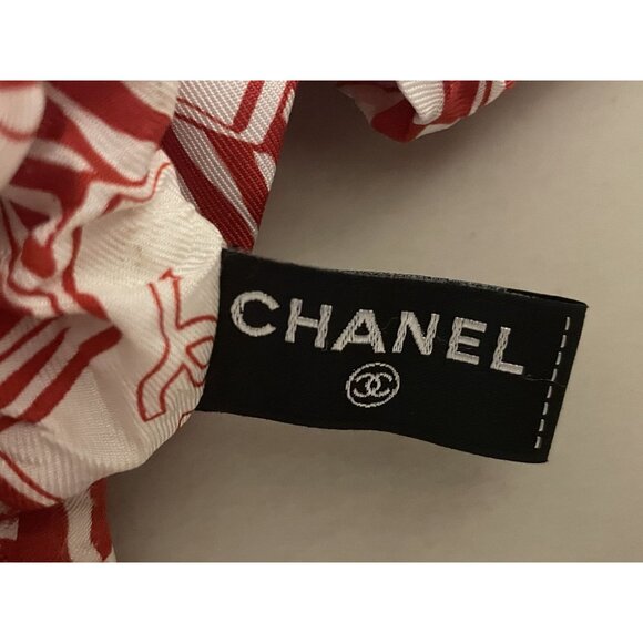 Chanel Red & White Logo Silk Hair Scrunchie Set - Picture 6 of 7